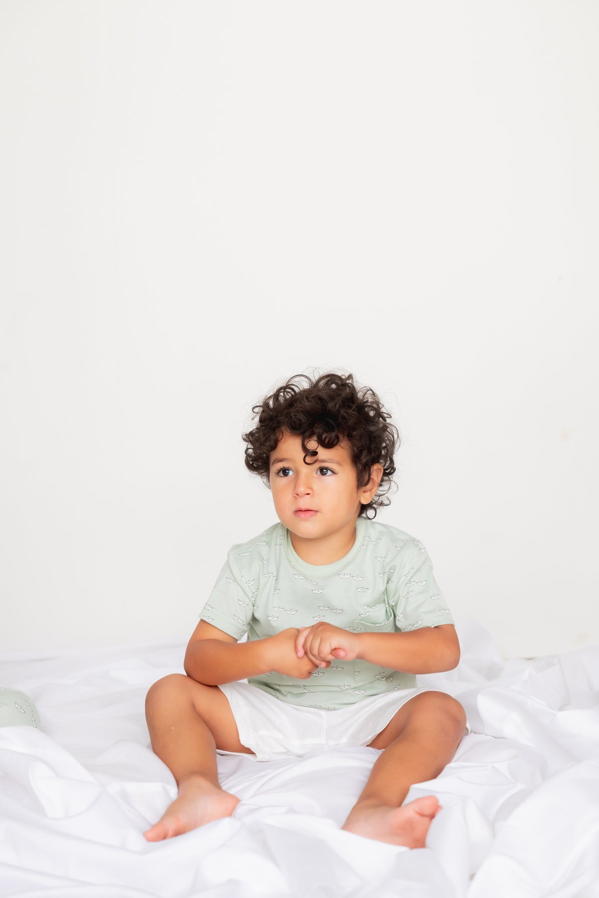 2-Piece Pocket Short Sleeve Set (Paper Boats)